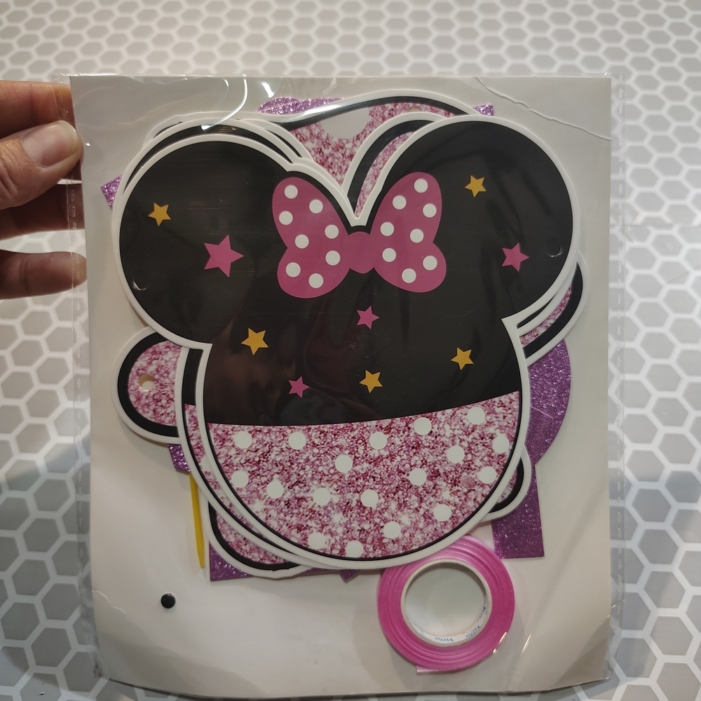 47-pcs Mouse Pink Birthday Party Decorations. - Picture 10 of 13